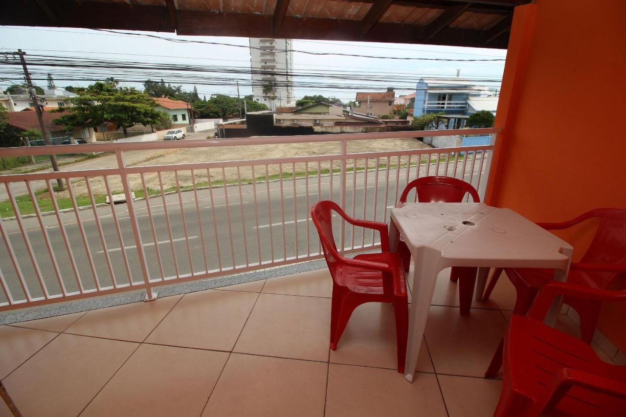 Pousada Praia Da Fortaleza 450 Metros Do Parque Beto Carrero Com Cafe Da Manha Penha  Exterior foto